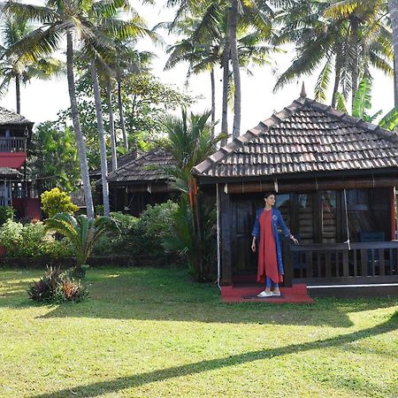 Blue Water Beach Resort Varkala Exteriér fotografie