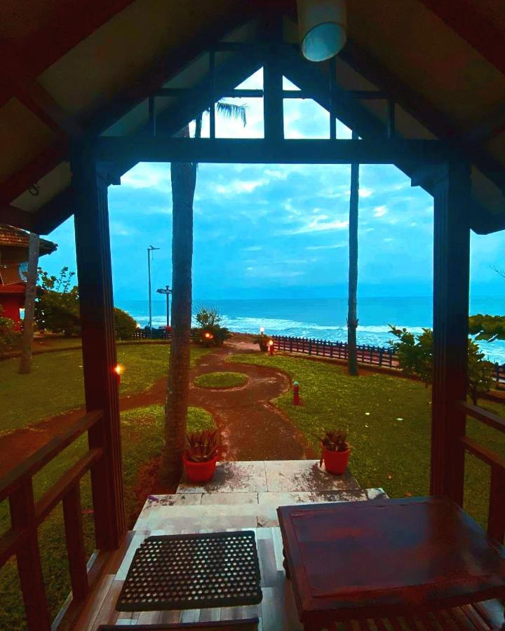 Blue Water Beach Resort Varkala Exteriér fotografie