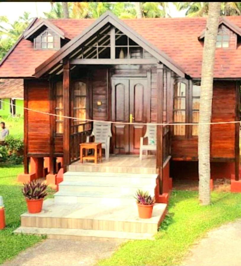 Blue Water Beach Resort Varkala Exteriér fotografie