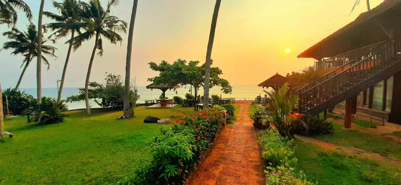 Blue Water Beach Resort Varkala Exteriér fotografie