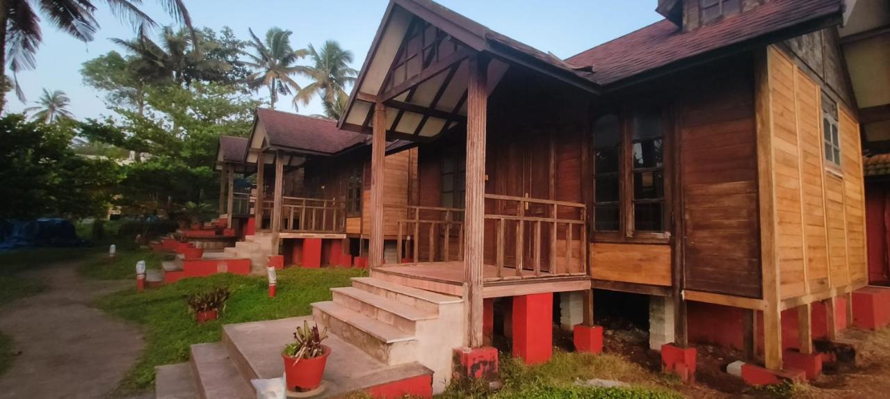 Blue Water Beach Resort Varkala Exteriér fotografie