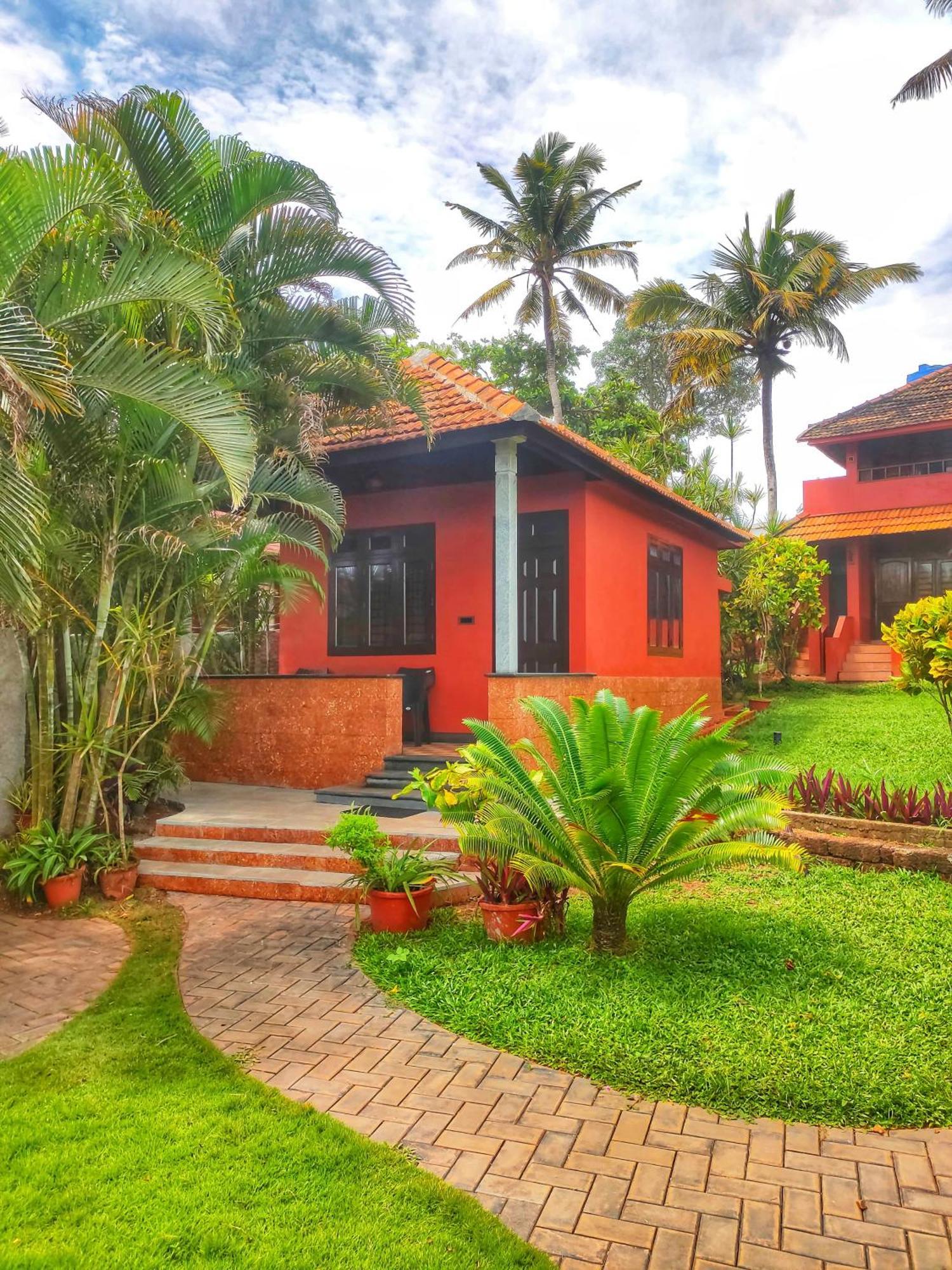 Blue Water Beach Resort Varkala Exteriér fotografie
