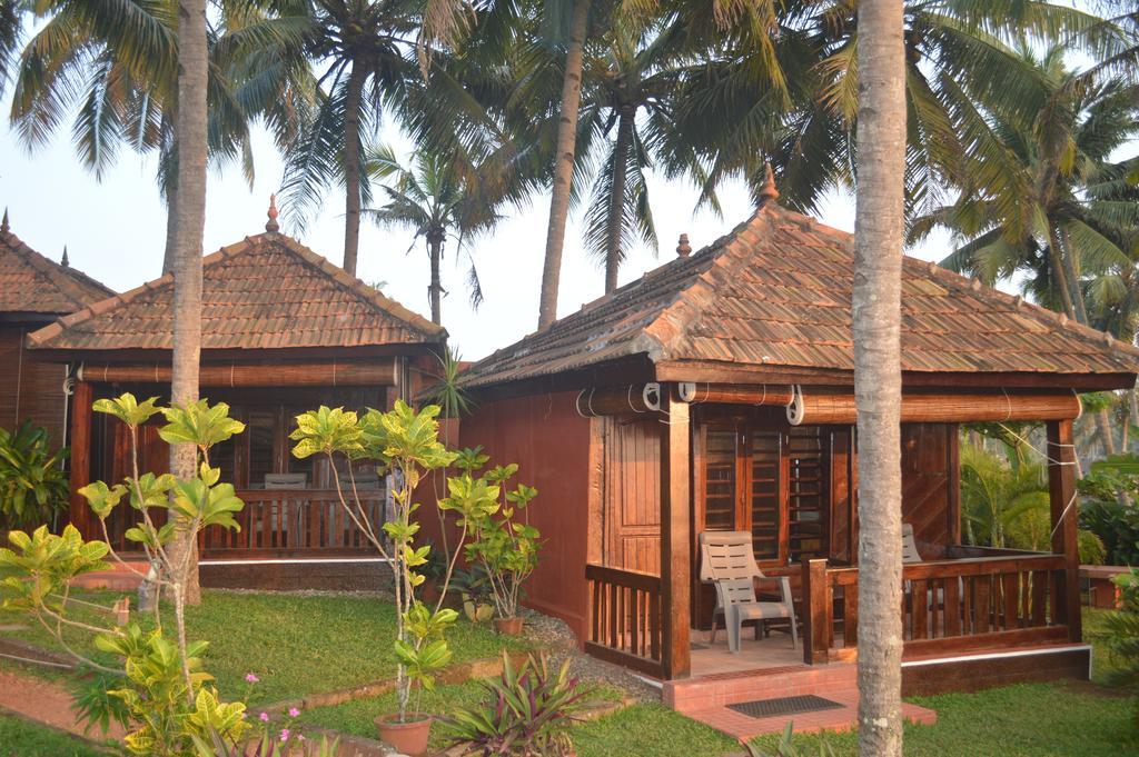 Blue Water Beach Resort Varkala Exteriér fotografie